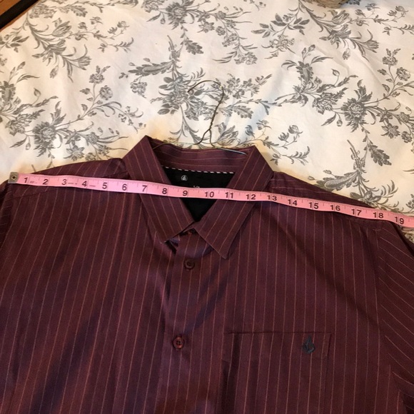 Volcom Striped Button Up - Picture 3 of 5